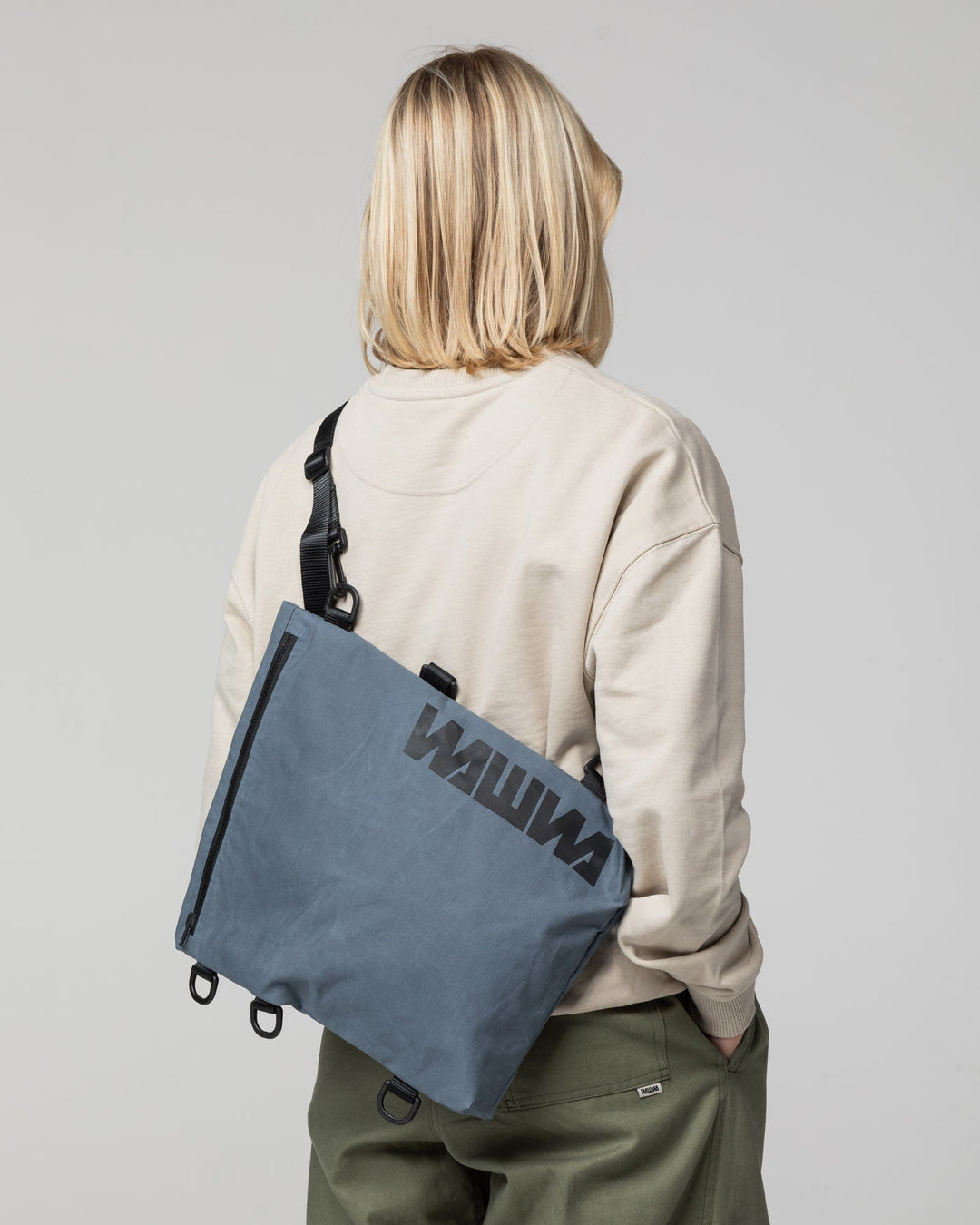 Kartis Extendable Messenger Bag - Slate Blue