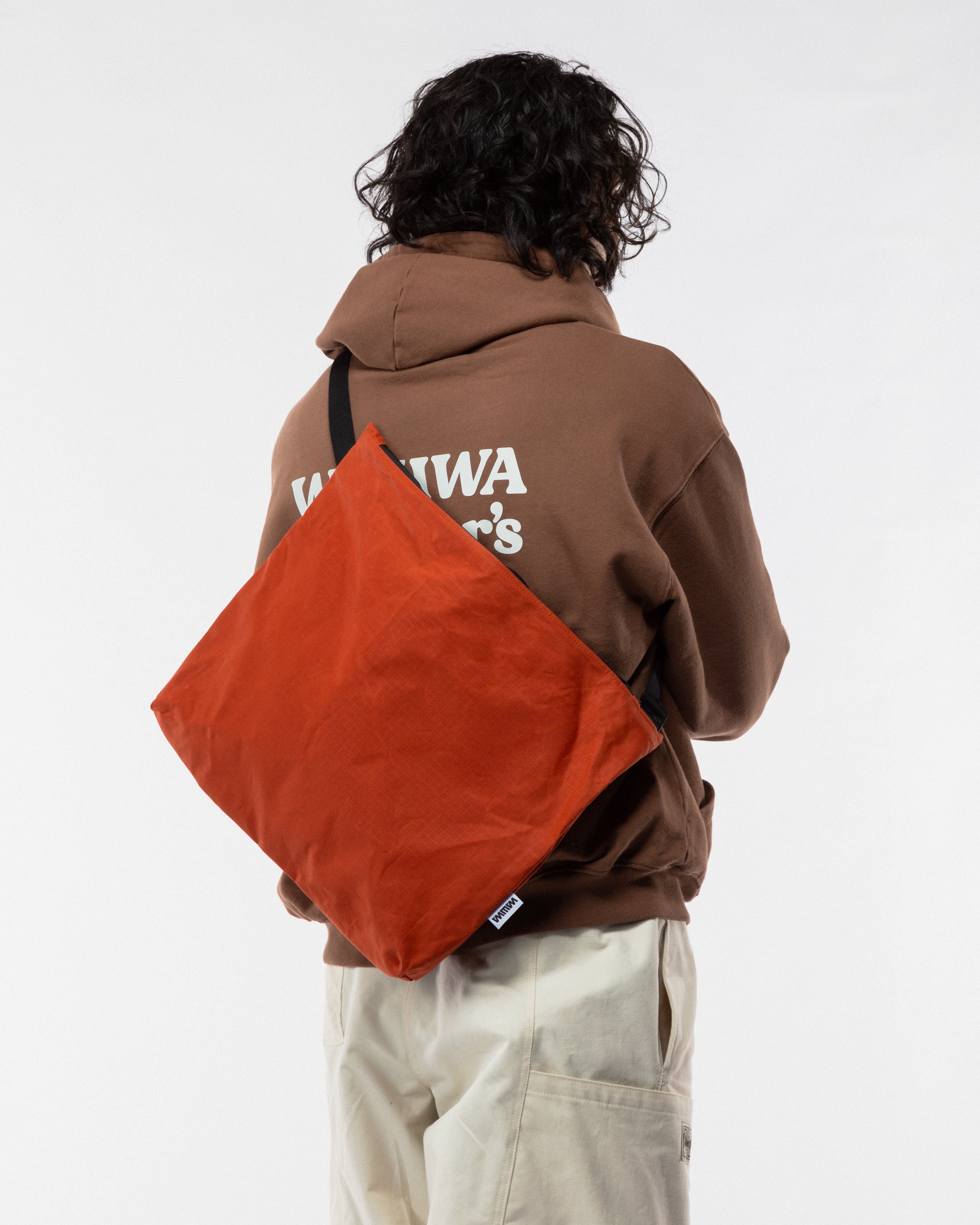 Water Resistant Messenger Bag - Biscuit Orange – WAWWA Ф