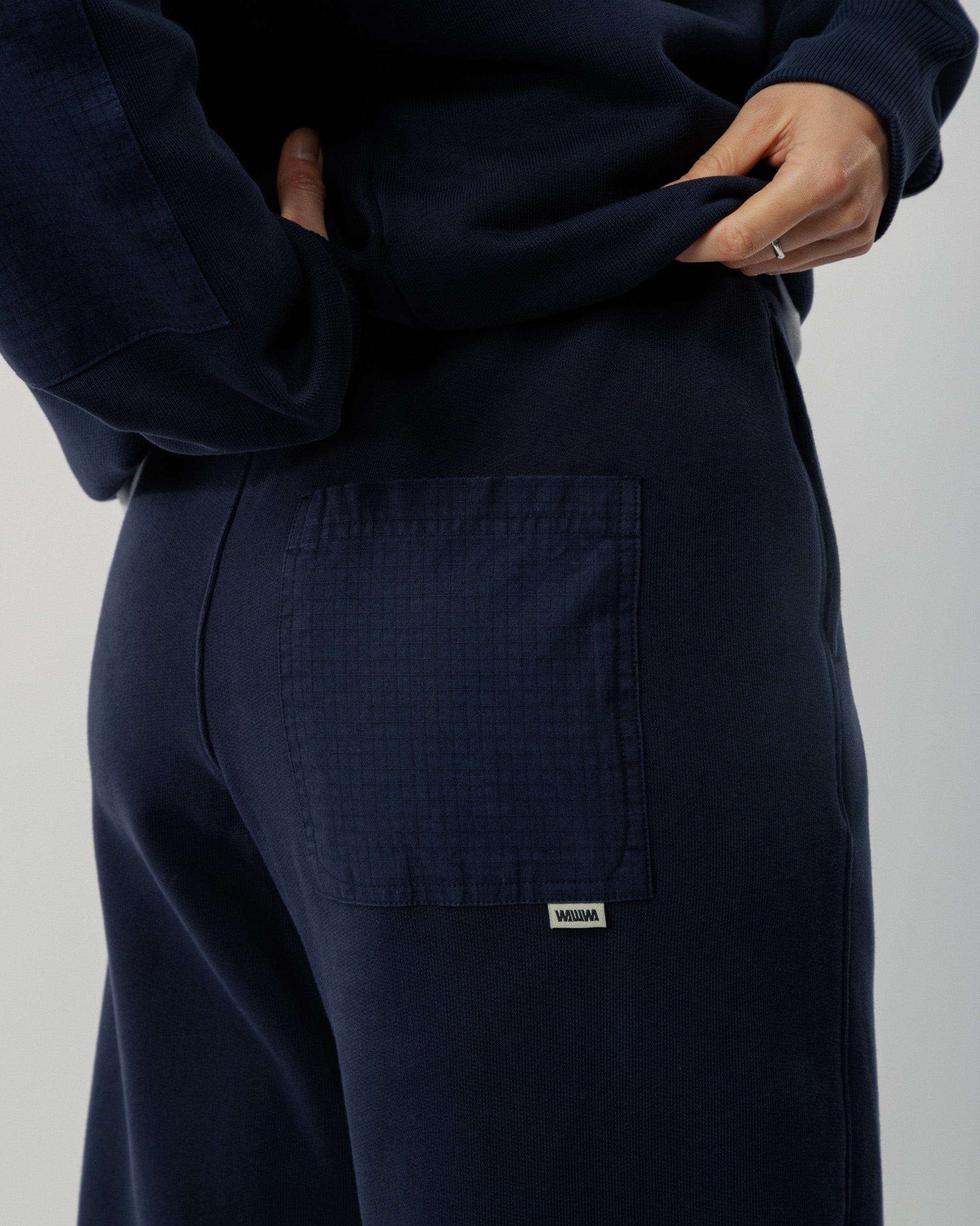 Zama Sweatpant - Navy – WAWWA Ф