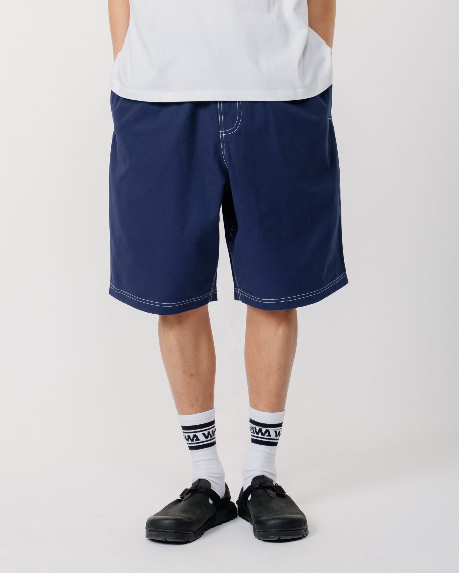 新品　charbon FOIL PRINT SHORT SEWATSHIRTS Zama Shorts - Navy/ White – WAWWA Ф